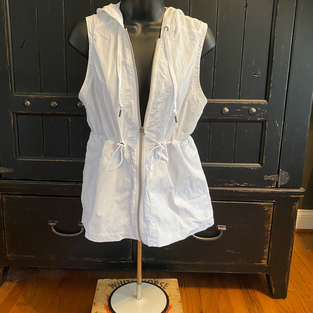White Hooded Zip-Up Vest